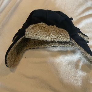 Gap little kids black trapper hat with ear flaps size S/M EUC